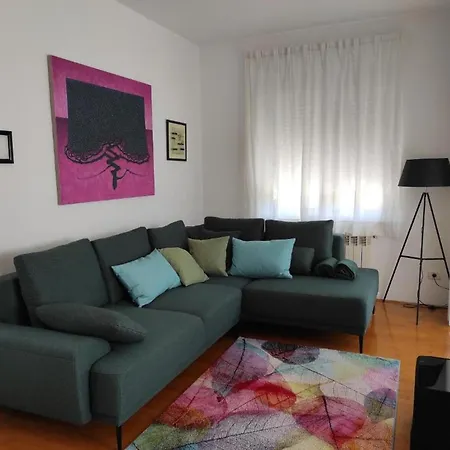 Karolina Apartment *